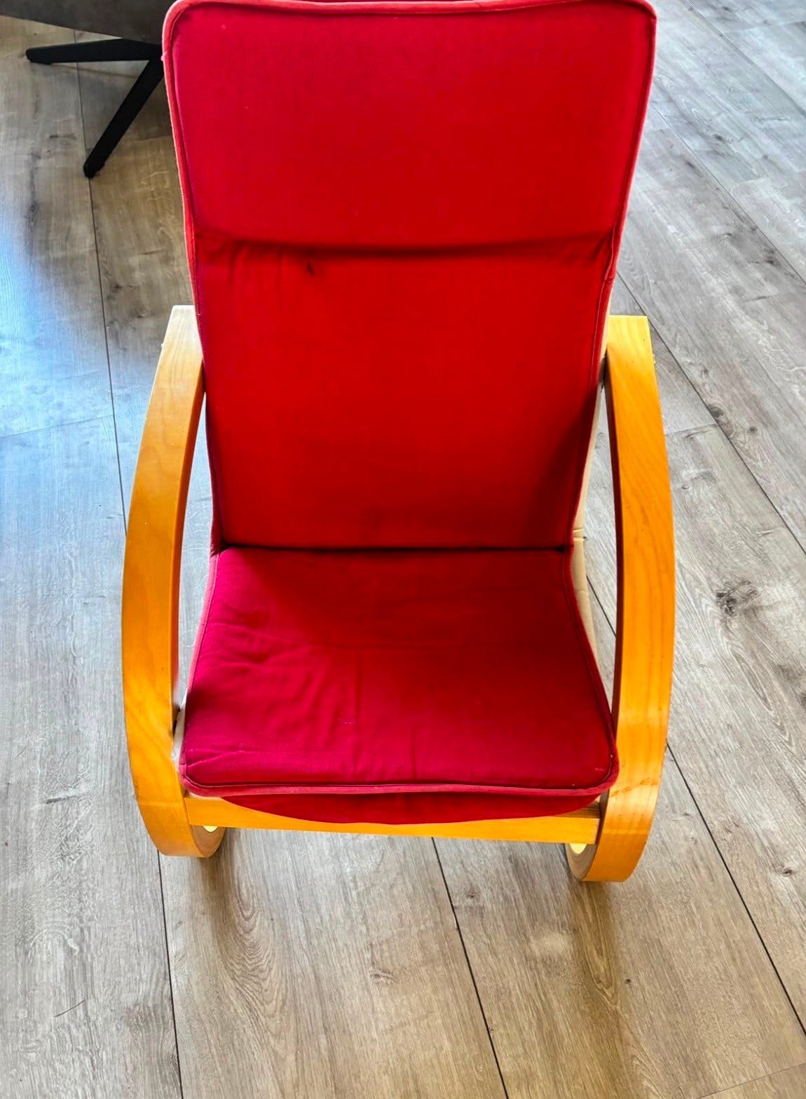 Ikea poang stoel voor kind, Huis en Inrichting, Stoelen, Ophalen, Gebruikt, Stof, Rood