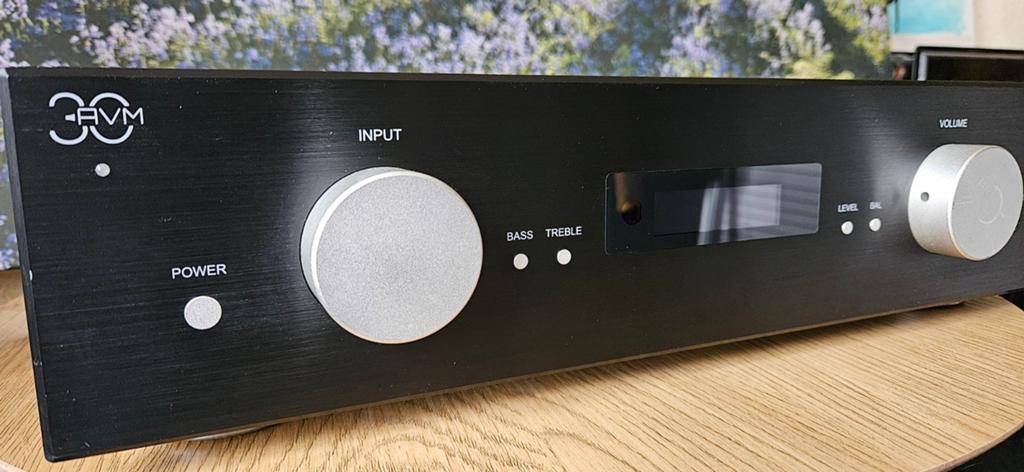 AVM A30 JUBILEUM EDITIE, Interne Dac, Ophalen of Verzenden, Zo goed als nieuw, 120 watt of meer, Overige merken