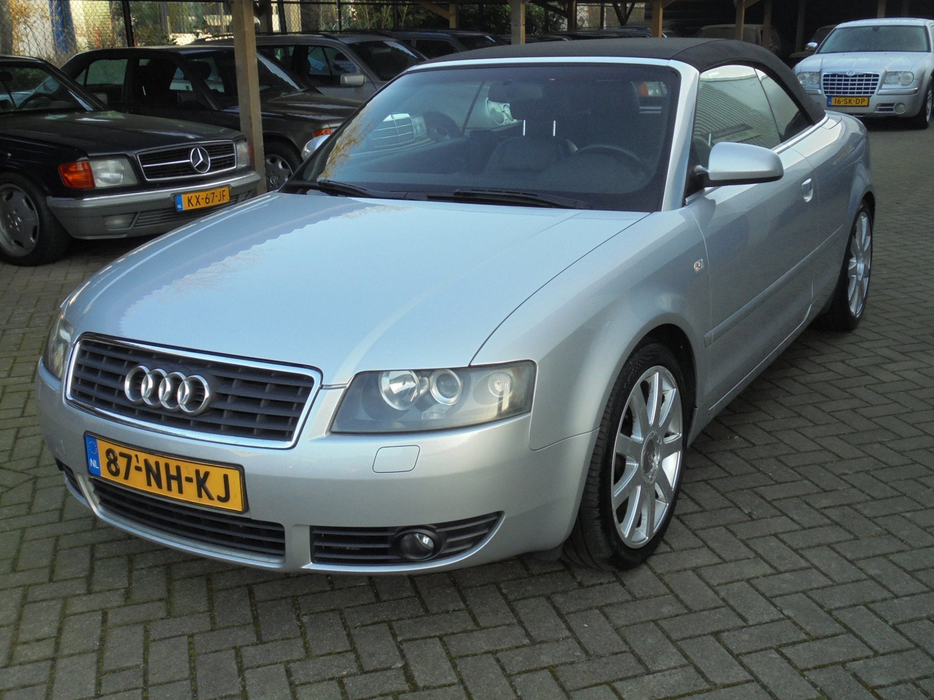 Foto 11 van Audi A4 Cabriolet 2.4 V6 Exclusive TREKHAAK