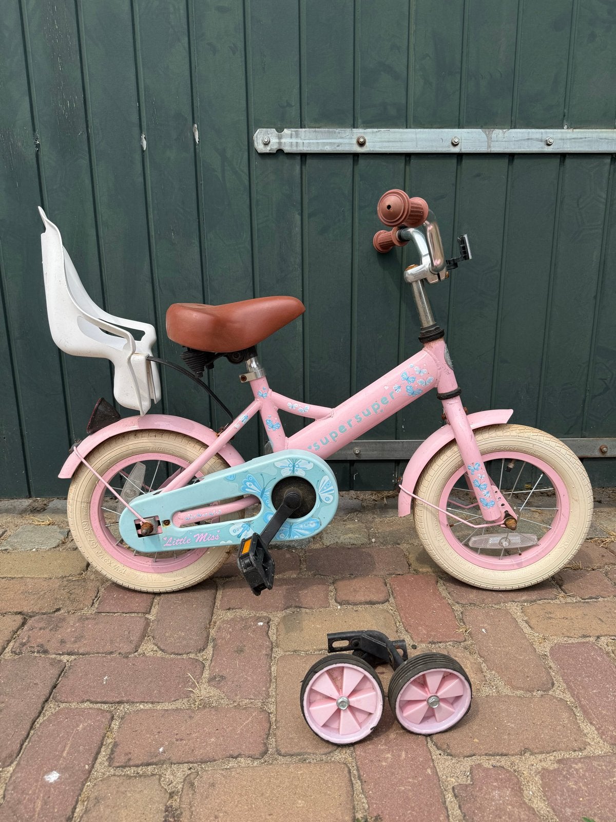 Roze kinderfiets Supersuper Little Miss 12 inch met zijwielt, Terugtraprem, Zijwieltjes, Gebruikt, Ophalen of Verzenden