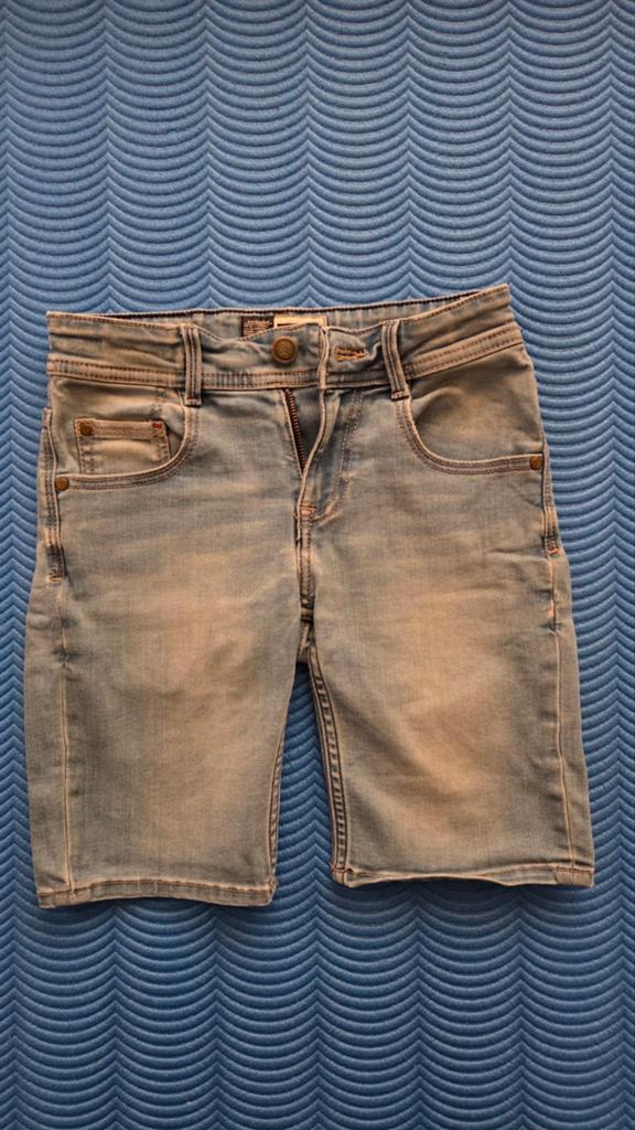 Raizzed korte jeans broekje maat 140 - Zo goed als nieuw, Broek, Jongen of Meisje, Ophalen of Verzenden, Zo goed als nieuw