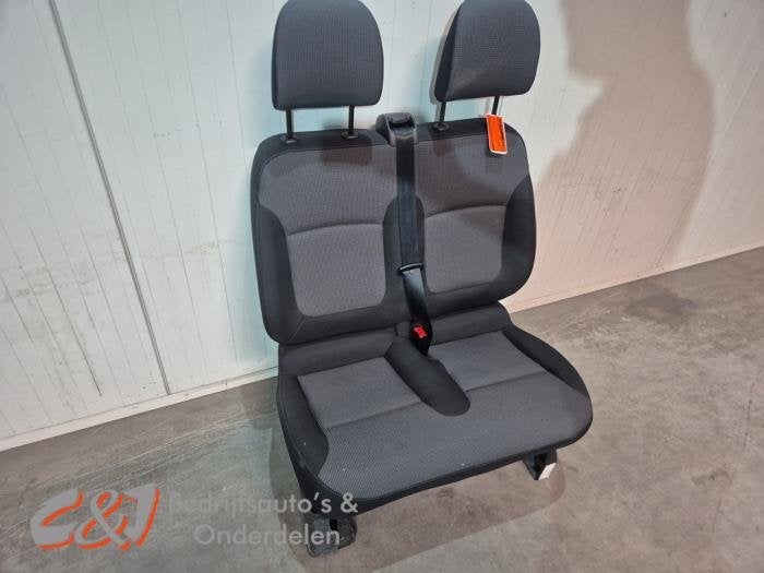 Bank rechts-voor van een Renault Trafic, Gebruikt, -, Renault, -
