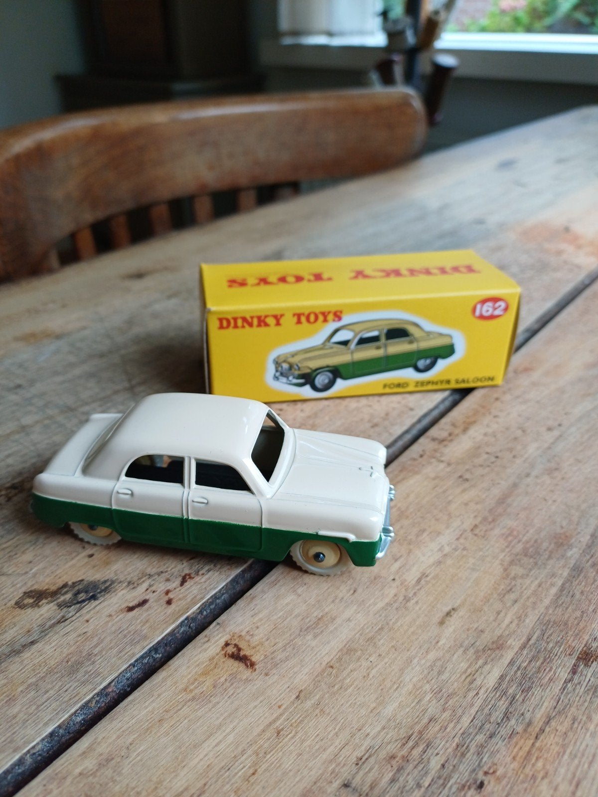 Dinky Toys Atlas Ford Zephyr Saloon, Ophalen of Verzenden, Zo goed als nieuw, Auto, Dinky Toys