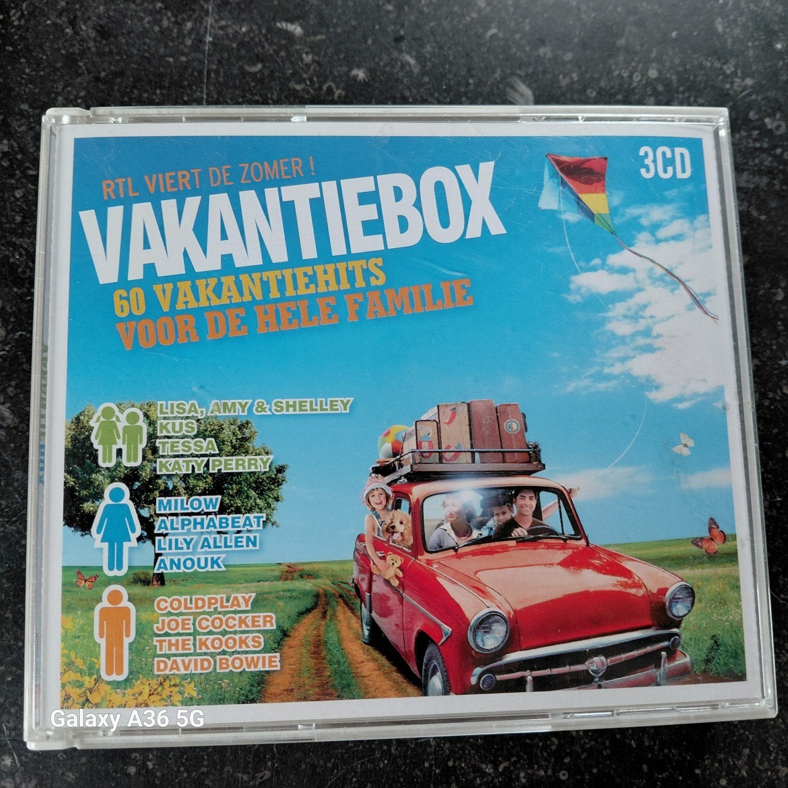 RTL Vakantiebox - 60 Vakantiehits  3dubbel cd voor de hele f, Boxset, Ophalen of Verzenden, Zo goed als nieuw, Pop