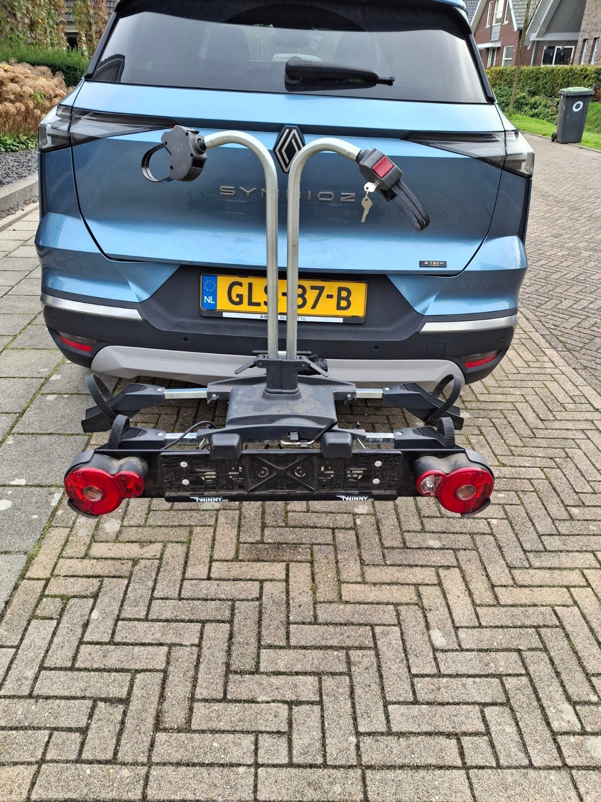 twinny load kantelbaar met sleutels, Gebruikt, Ophalen of Verzenden, 2 fietsen, Trekhaakdrager