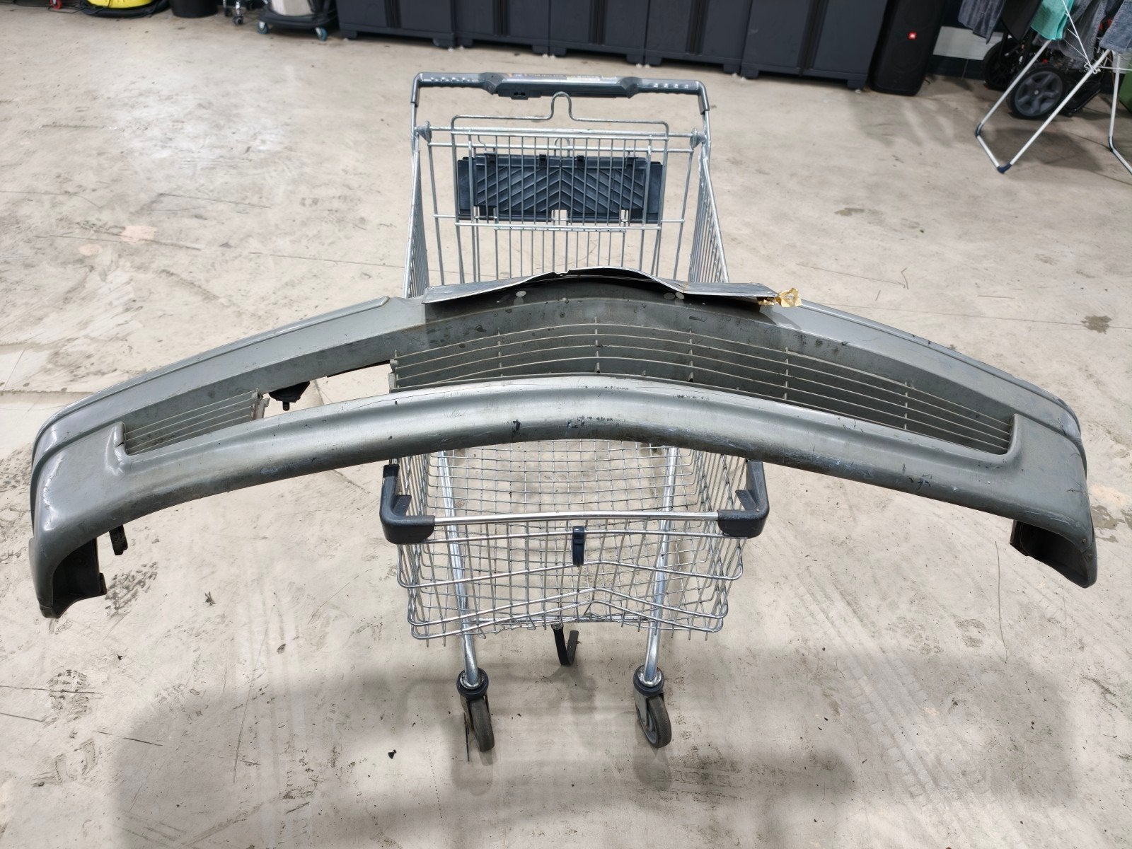 Gebruikte bumper voor Mercedes-Benz w126, Gebruikt, Voor, Mercedes-Benz, Ophalen of Verzenden