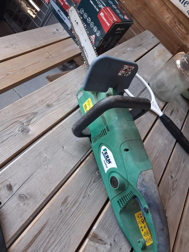 Ferm elektrische kettingzaag, Ophalen, Gebruikt, 30 tot 70 mm, 1200 watt of meer