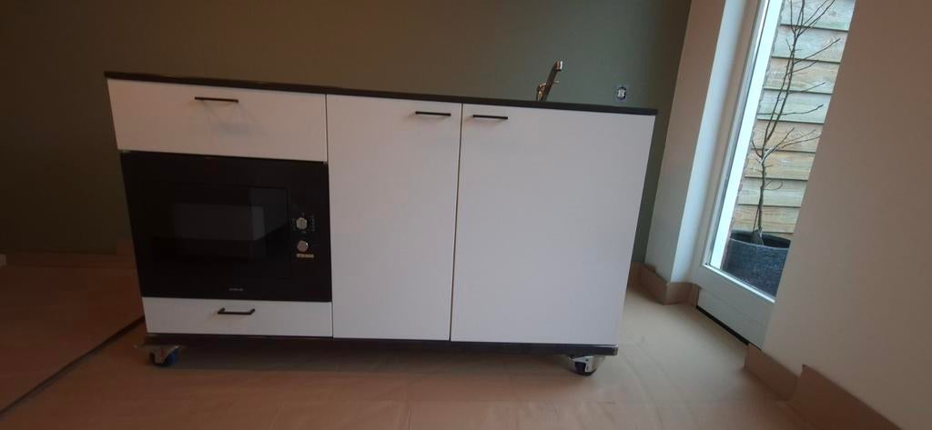 Keuken op wielen - Compact en Compleet, Huis en Inrichting, Keuken | Complete keukens, Ophalen, Keukenblokhuren.nl, Gebruikt, Info@keukenblokhuren.nl