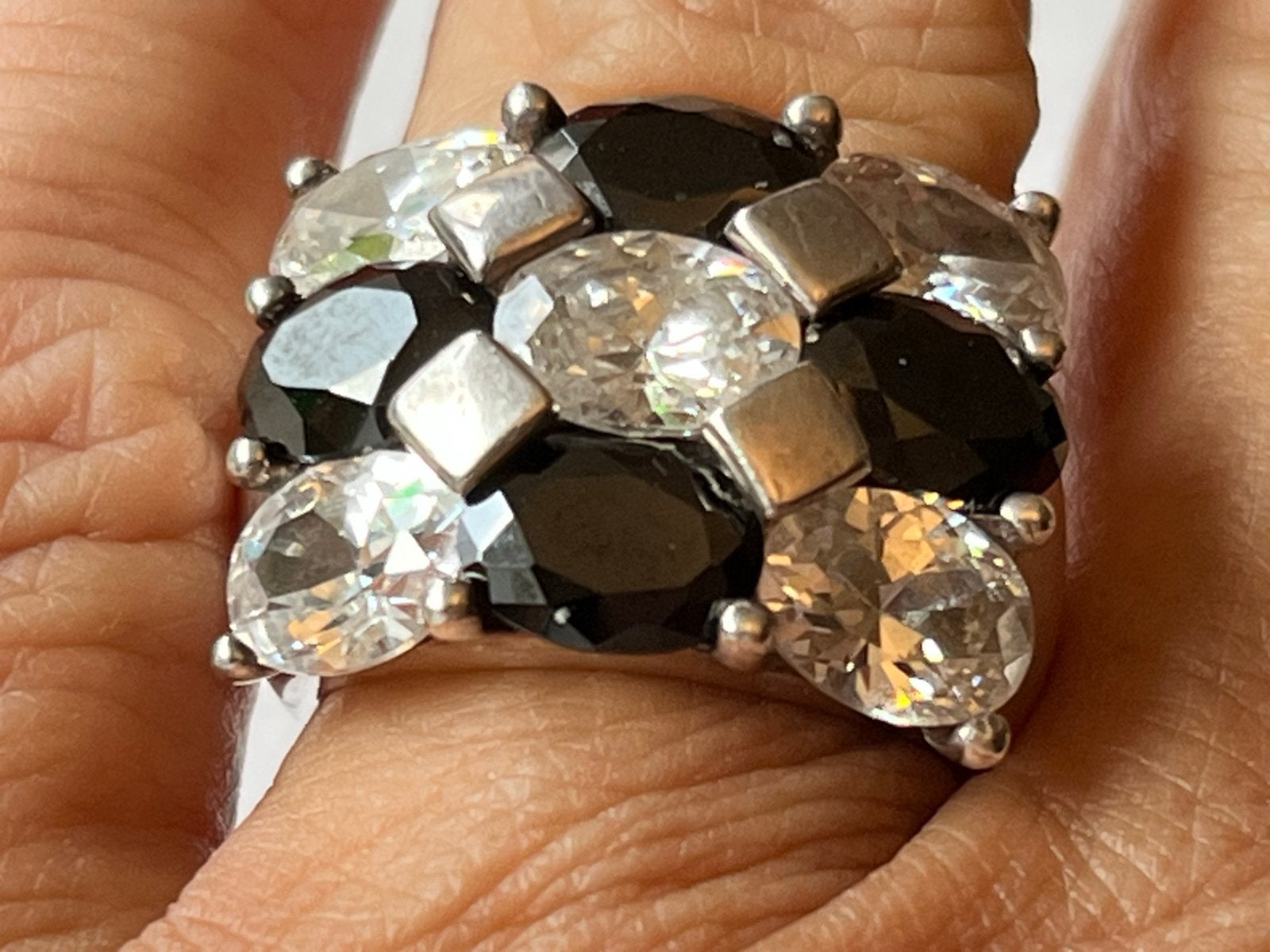 Fraaie zilveren ring met Onyx en Topaas, gekeurd, Verzenden, Zo goed als nieuw, 17 tot 18, Met edelsteen