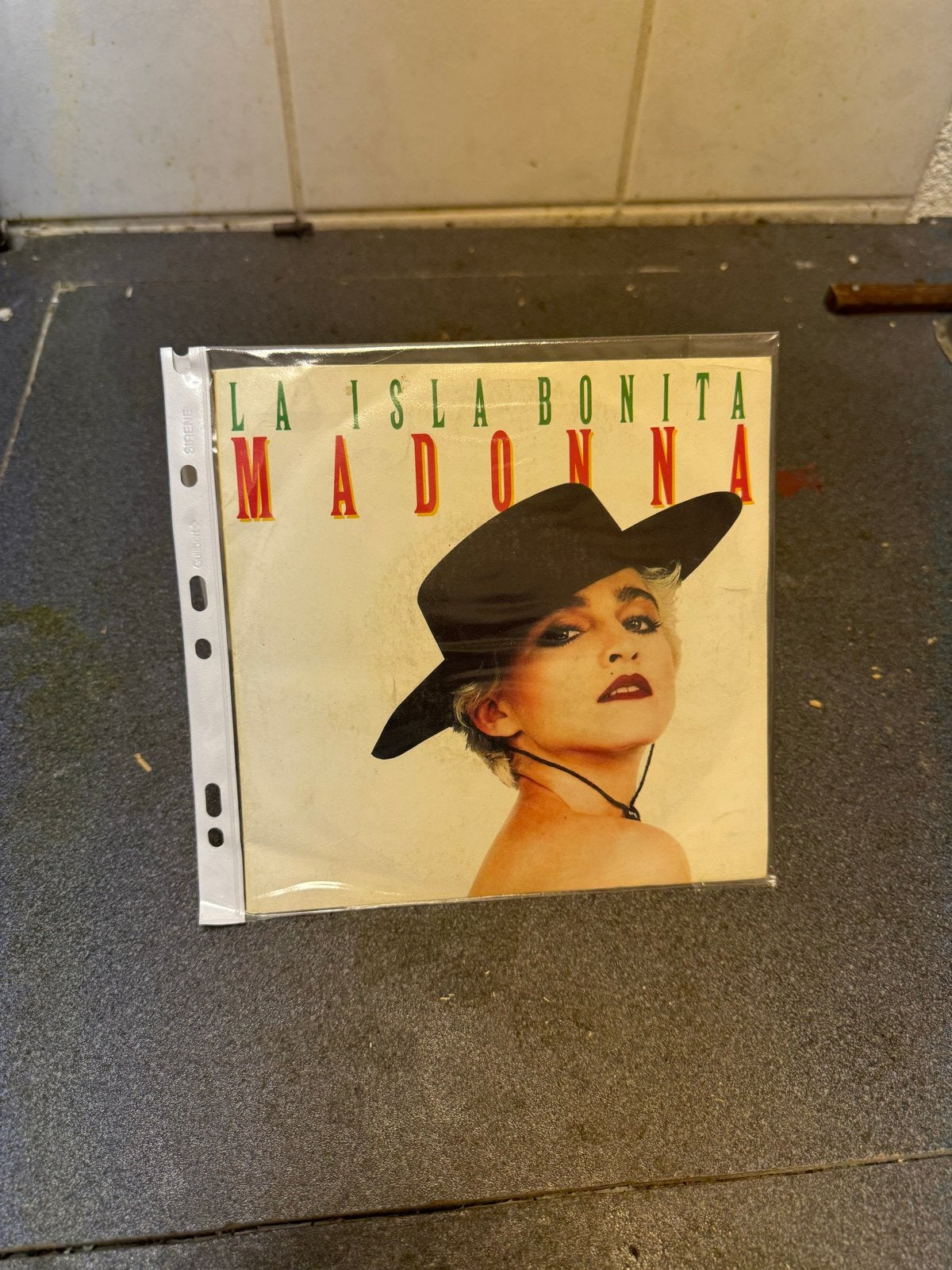 Madonna - La Isla Bonita 7 inch vinyl single, Gebruikt, 7 inch, Pop, EP