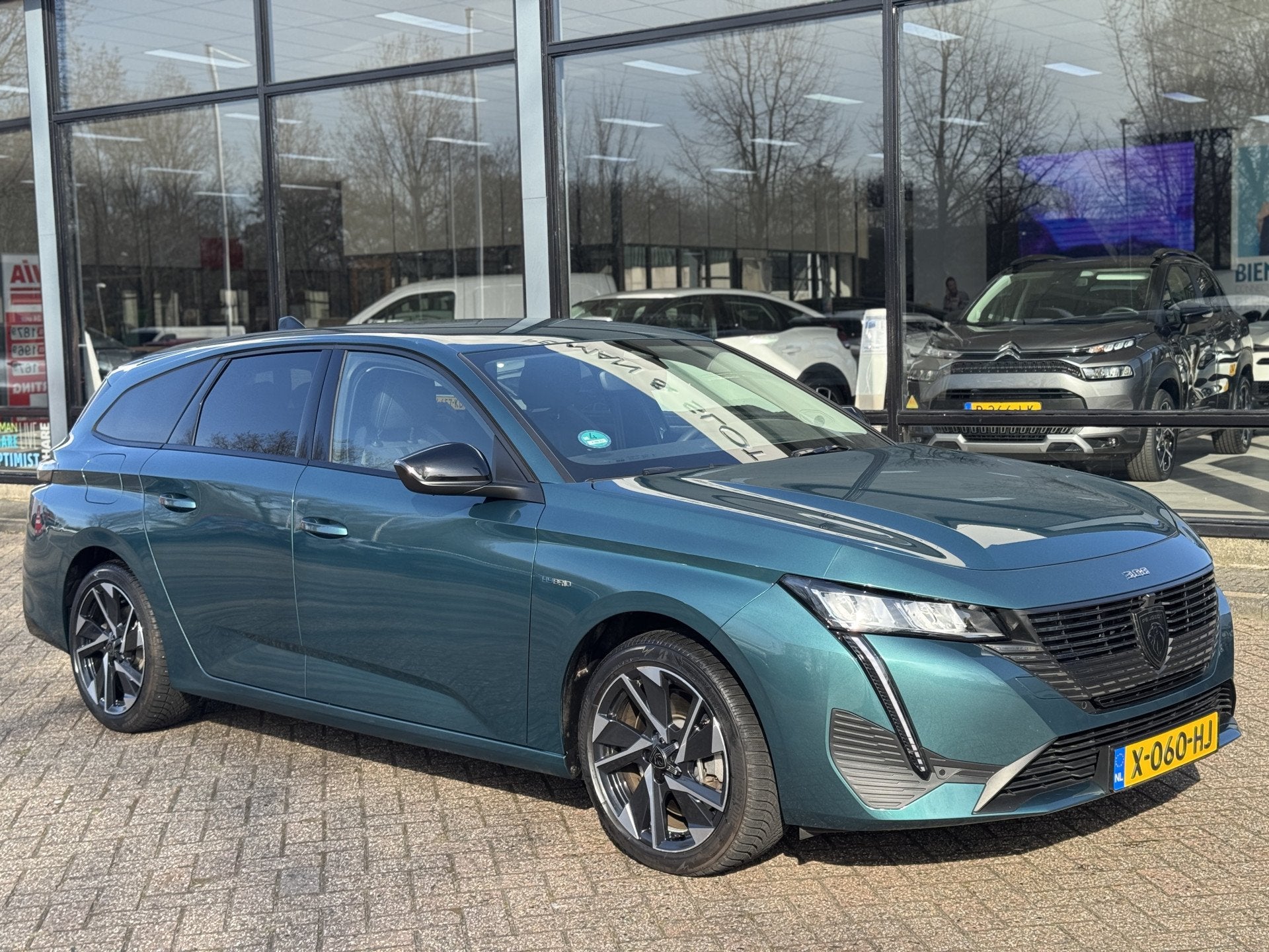 Peugeot 308 SW 1.6 Plug In Hybrid 180 Allure Pack Business, Auto's, Dealer onderhouden, Gebruikt, 4 cilinders, 150 pk