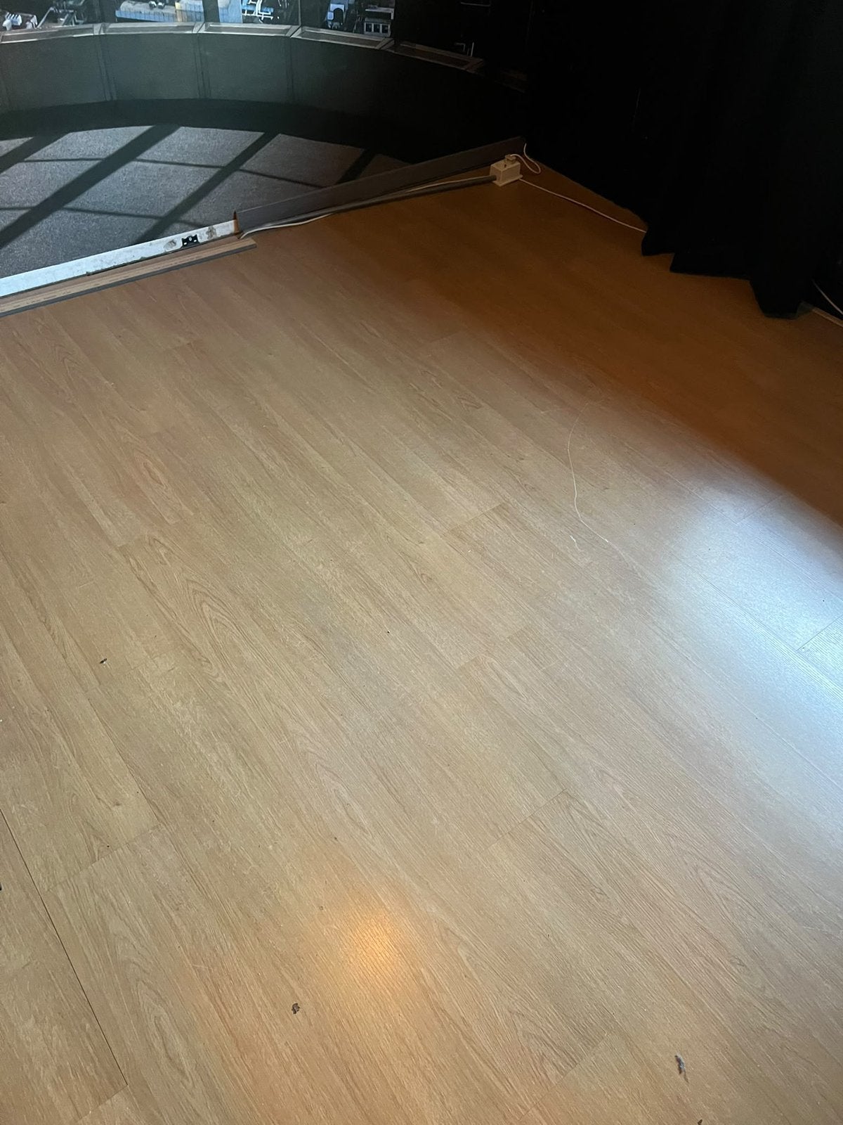 3 verschillende houten laminaat vloeren, Ophalen, Zo goed als nieuw, 25 tot 50 m², Beige