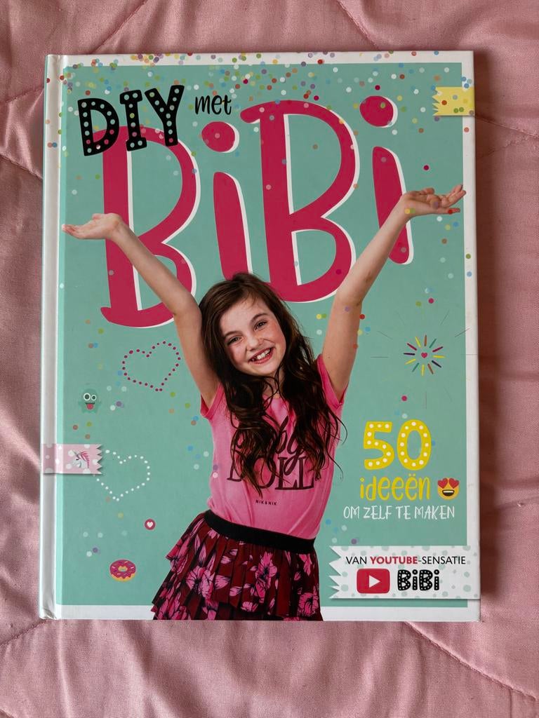 DIY met Bibi: 50 ideeën om zelf te maken - Inspiratieboek, Ophalen of Verzenden, Zo goed als nieuw, Scrapbooking en Knutselen
