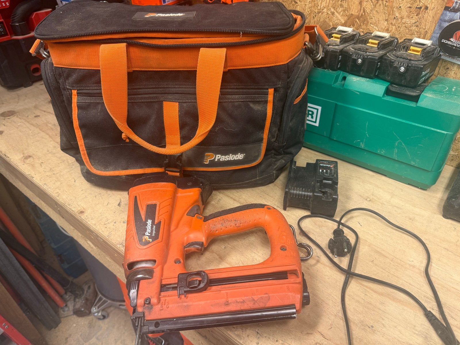 Paslode IM65 F16 Lithium tacker met accessoires, Ophalen of Verzenden, Gebruikt