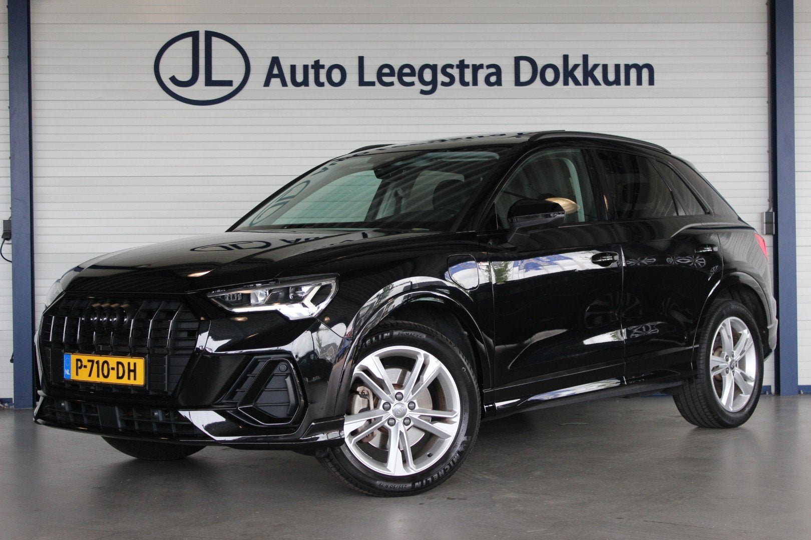Audi Q3 45 TFSI e S-Line Edition Black Optic | Pano | Carpla, Auto's, Zwart, Hybride Elektrisch/Benzine, 13 kWh, SUV of Terreinwagen