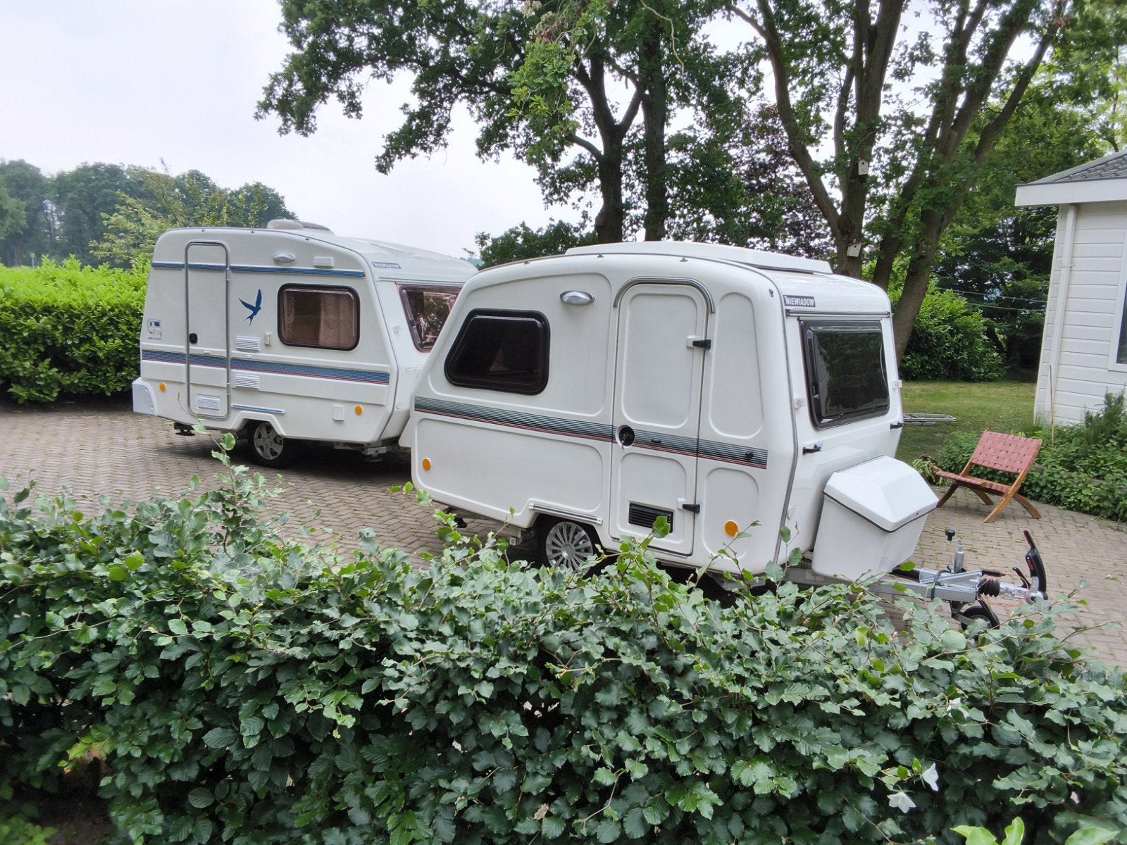 Niewiadow N-126d 2023 en Niewiadow N-126nt 2021 / met movers, Caravans en Kamperen, Standaardzit, Bedrijf, Dwarsbed, 500 - 750 kg