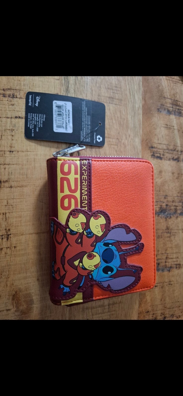 stitch loungefly portemonnee, Verzamelen, Disney, Ophalen of Verzenden, Overige figuren, Nieuw, Tas, Koffer of Zak
