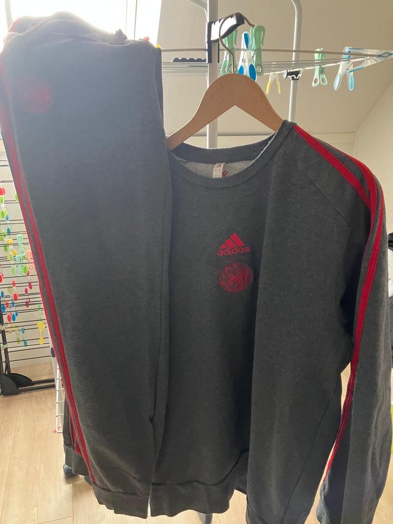 Ajax adidas trainingspak oude logo - Maat L, Maat 52/54 (L), Ophalen of Verzenden, Zo goed als nieuw, Voetbal