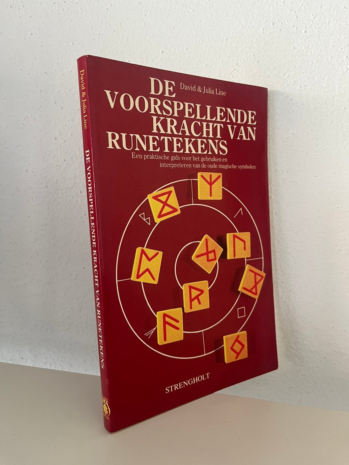 De voorspellende kracht van runetekens - David Line, Ophalen of Verzenden, Zo goed als nieuw, Spiritualiteit algemeen, Achtergrond en Informatie