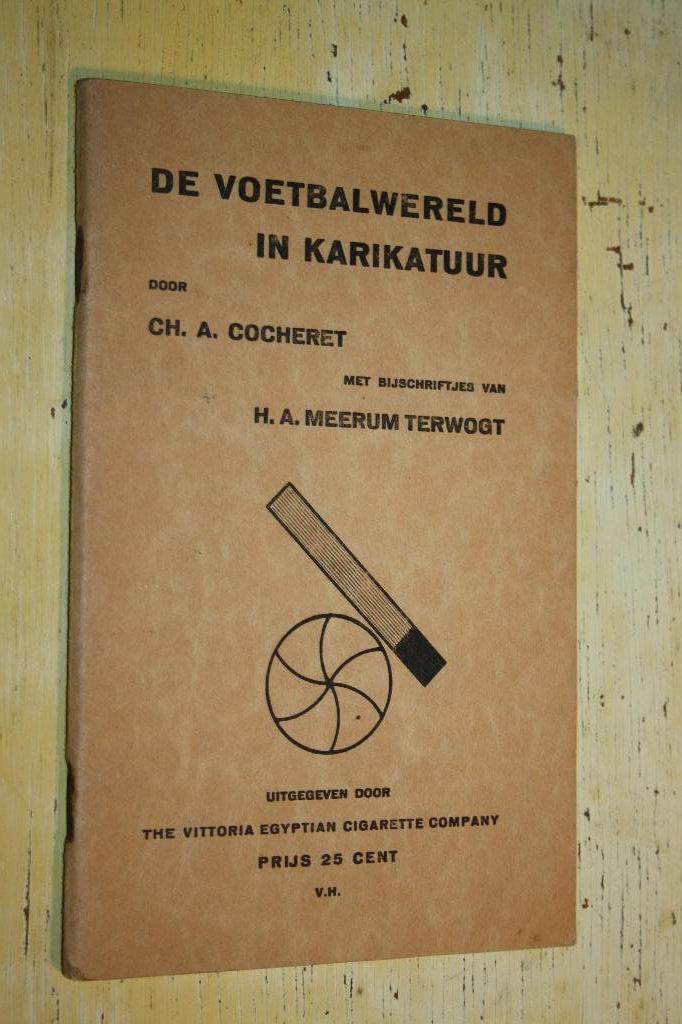 De voetbalwereld in karikatuur Cocheret Vittoria sigaretten, Verzamelen, Rookartikelen, Aanstekers en Luciferdoosjes, Ophalen of Verzenden