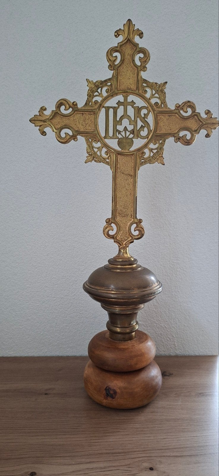 Antiek Kerkelijk Kruis met IHS-monogram, Antiek en Kunst, Ophalen of Verzenden
