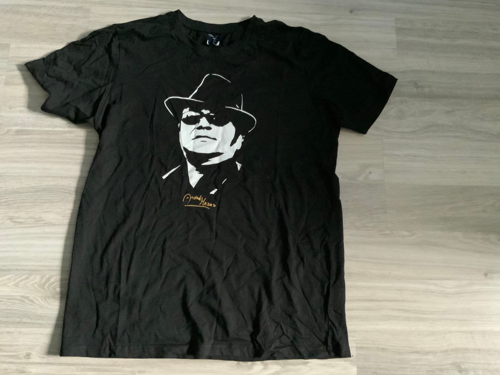 Andre hazes shirt mt L (nieuw), Ophalen of Verzenden, Zo goed als nieuw, Maat 52/54 (L), Zwart