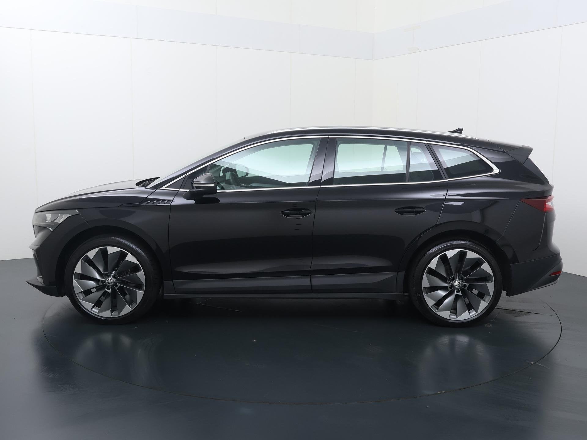 Skoda Enyaq iV 80 | 204 PK | SoH 95% | Trekhaak wegklapbaar, Auto's, 12 maanden, Achterwielaandrijving, Gebruikt, Leder en Stof