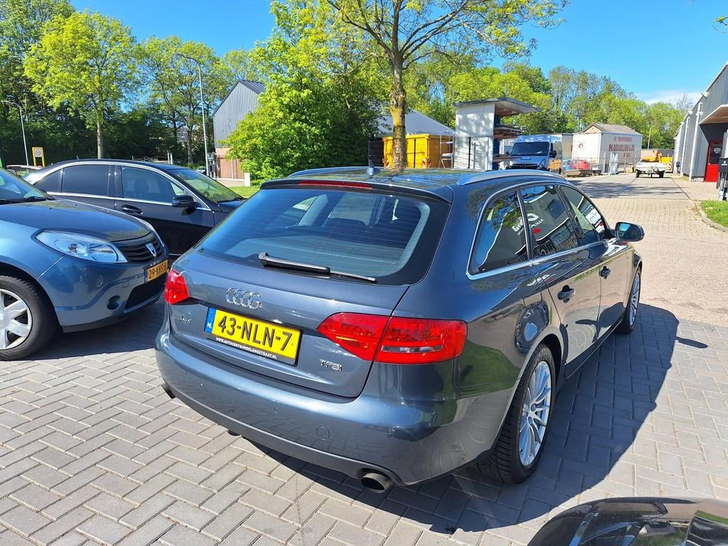 Audi A4 Avant 2.0 TFSI Pro Line S / uitzonderlijk netjes / N, Auto's, Audi, Euro 5, Gebruikt, 4 cilinders, 1984 cc