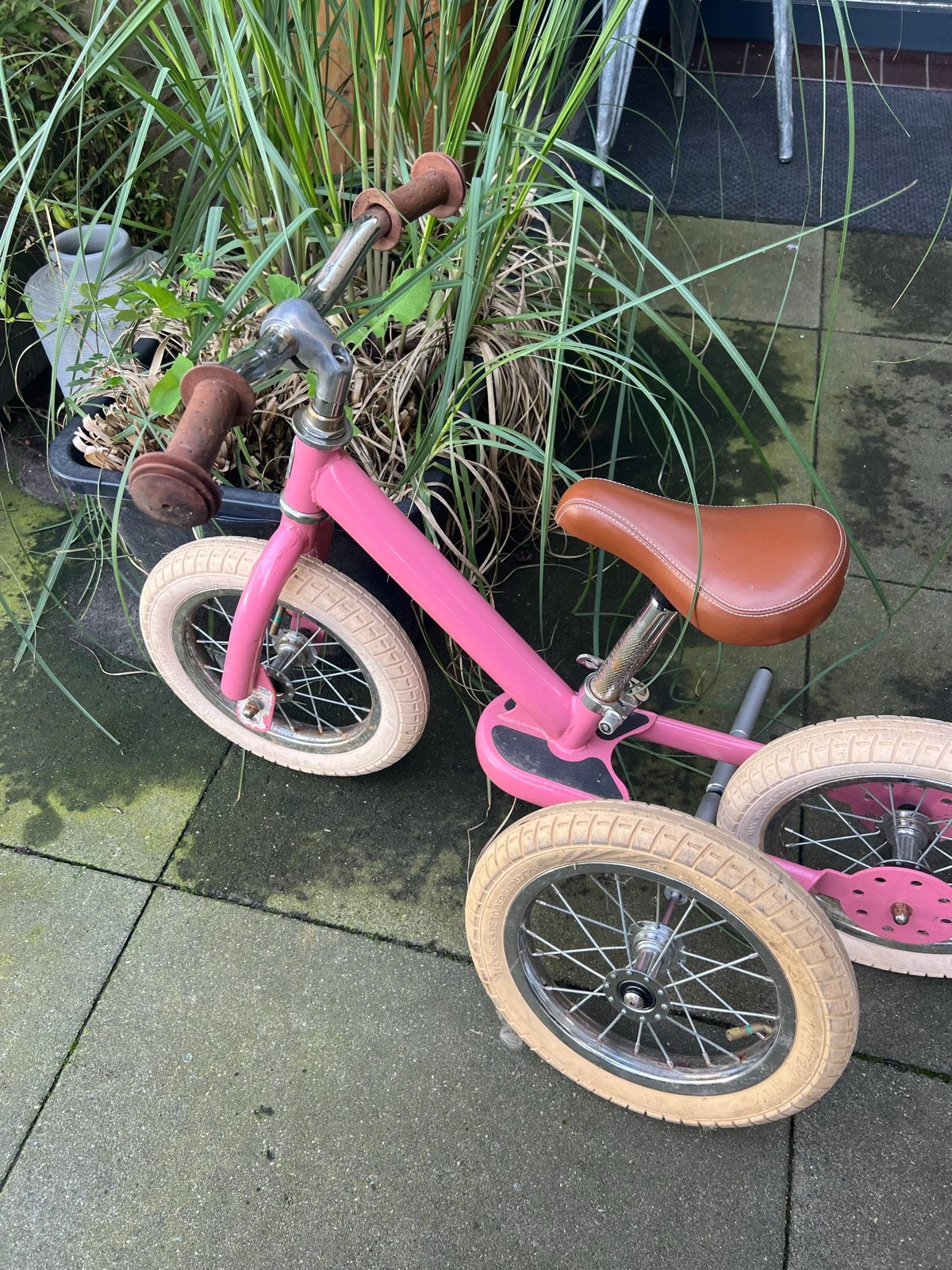 Trybike loopfiets roze - om te bouwen van 2 naar 3 wielen, Ophalen of Verzenden, Zo goed als nieuw, Verstelbare zitting