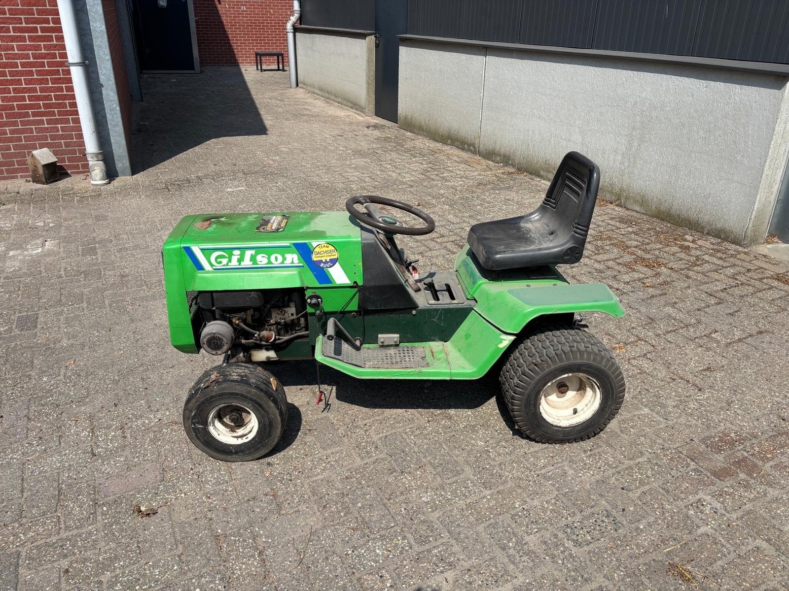 Gilson trekker tractor, Ophalen, Cirkelmaaier, Gebruikt, Versnellingen
