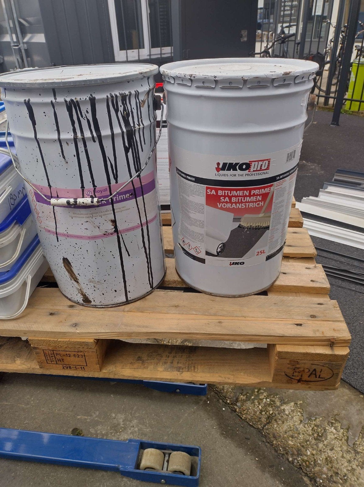IKU Bitumen Primer 40 liter (25 liter nieuw), Ophalen, Nieuw, Overige typen