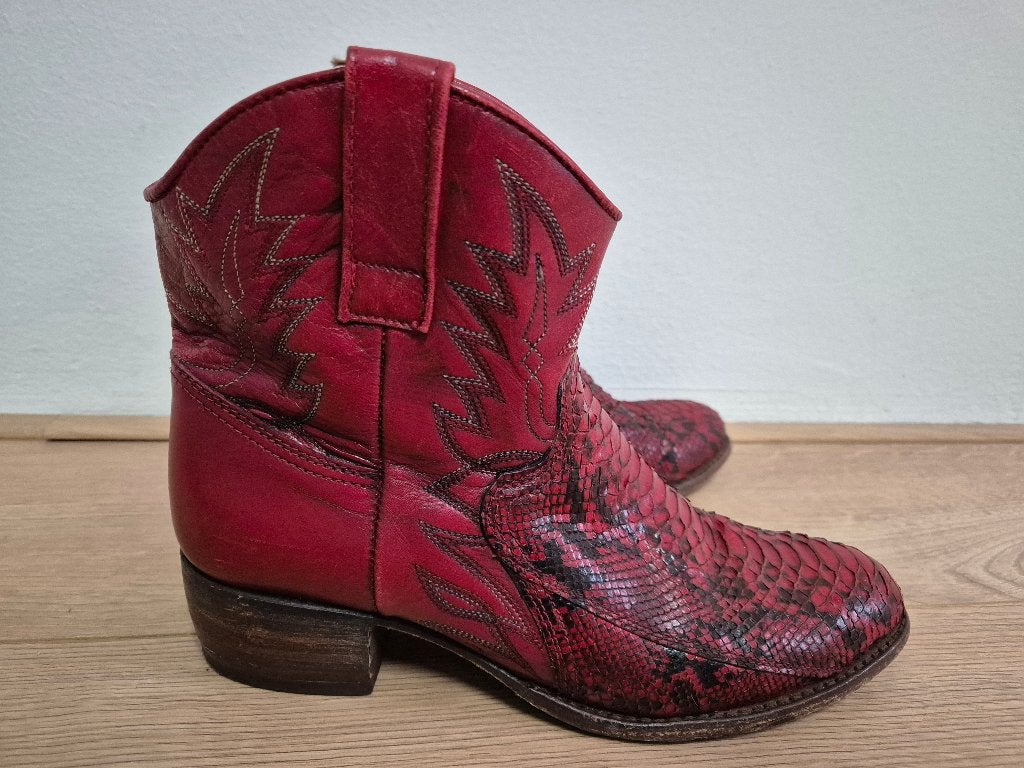 Sch58 - Rode leren Sendra enkellaarzen maat 40 (1), Ophalen of Verzenden, Zo goed als nieuw, Rood