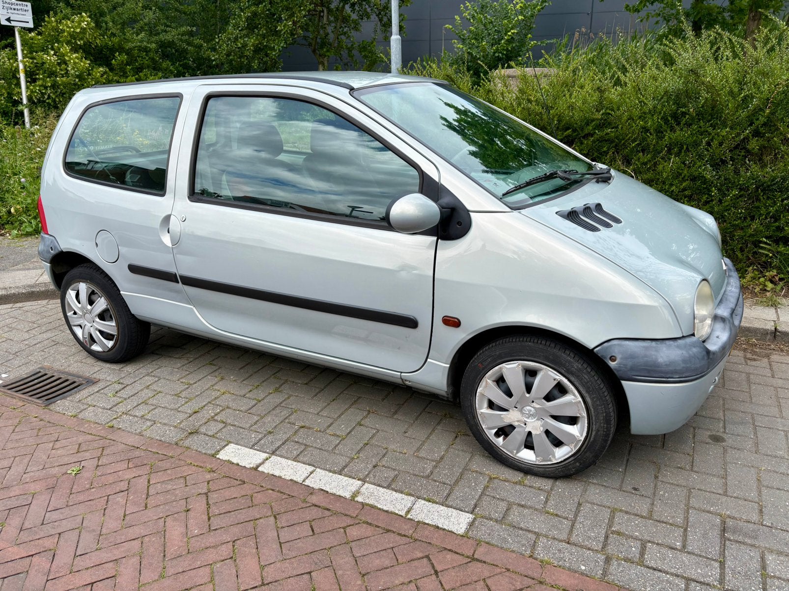 Renault Twingo 1.2 Matic 2000 Grijs (automaat), Auto's, 600 kg, 4 cilinders, Grijs, Zilver of Grijs