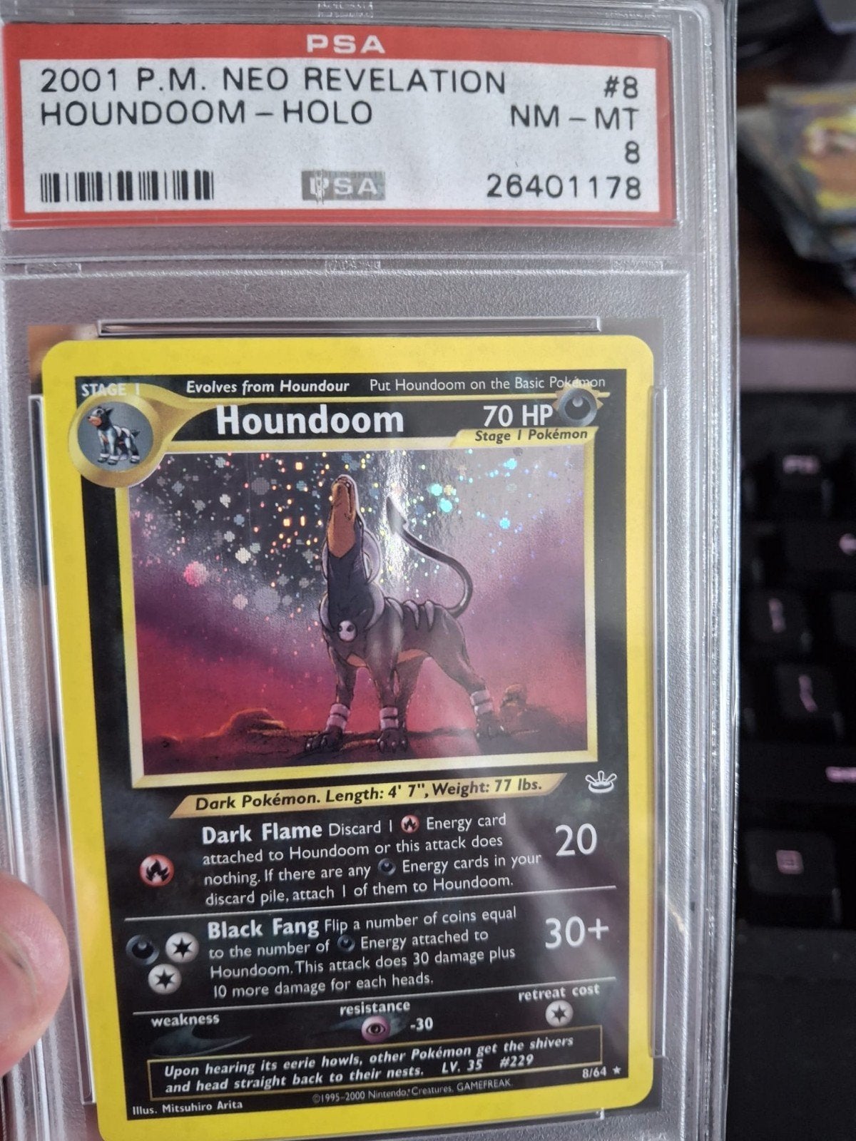 Neo Revelation Houndoom PSA8 swirl en double holo error, Ophalen of Verzenden, Zo goed als nieuw