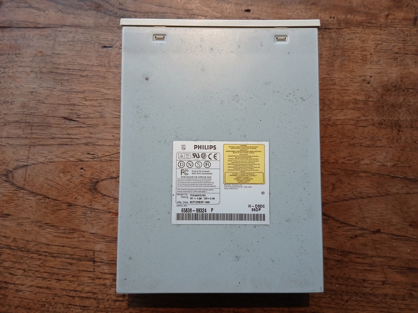 Philips PCA362CD/M2 CD-ROM drive (september 1998) Vintage, Computers en Software, Intern, Gebruikt, Philips Taiwan Ltd. 20F, No. 66, Chung Hsiao W. Rd., Sec. 1, Taipei, Taiwan