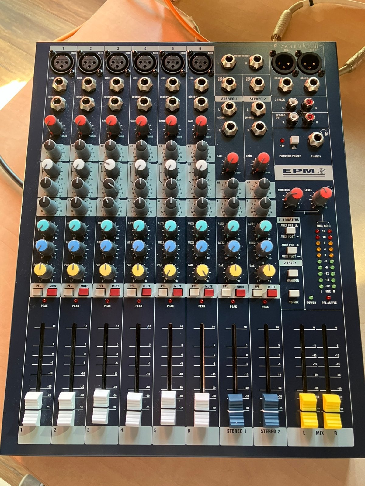 Soundcraft EPM6 audiomixer, Ophalen of Verzenden, Gebruikt
