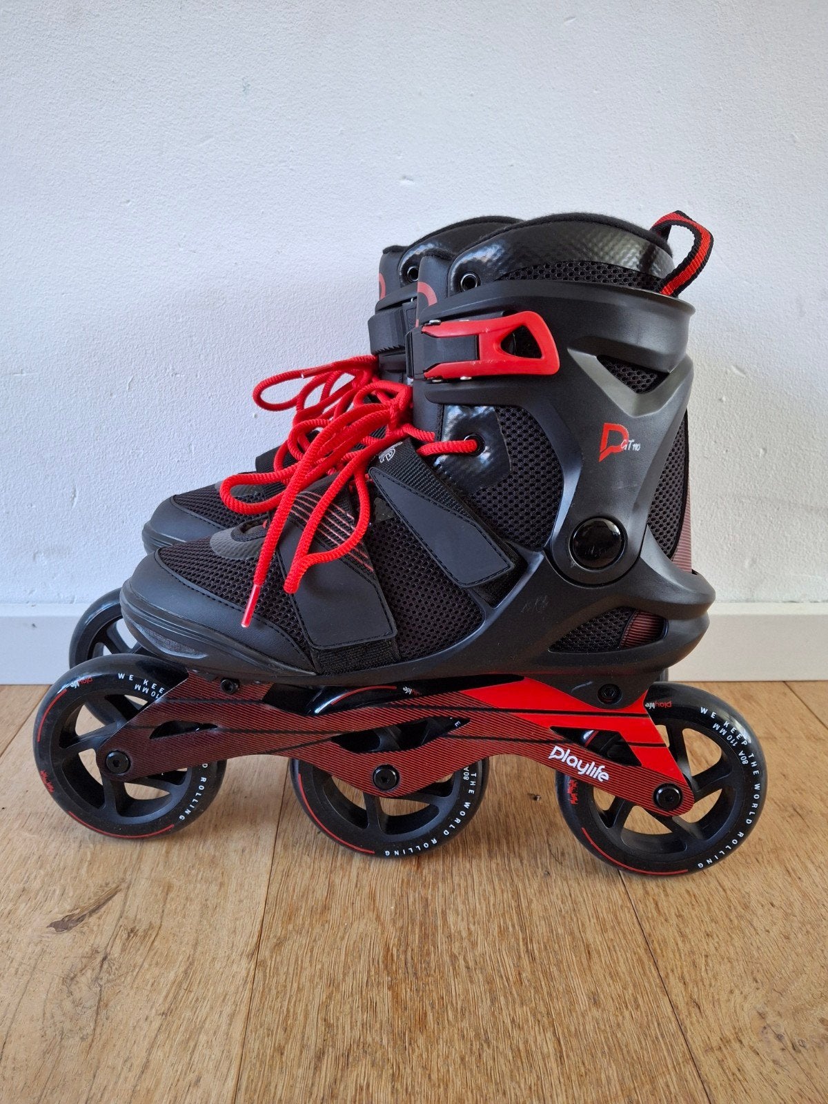 Playlife Black 110 Inline Skates - Maat 42 skeelers, Sport en Fitness, Schaatsen, Ophalen of Verzenden, Gebruikt, Overige typen