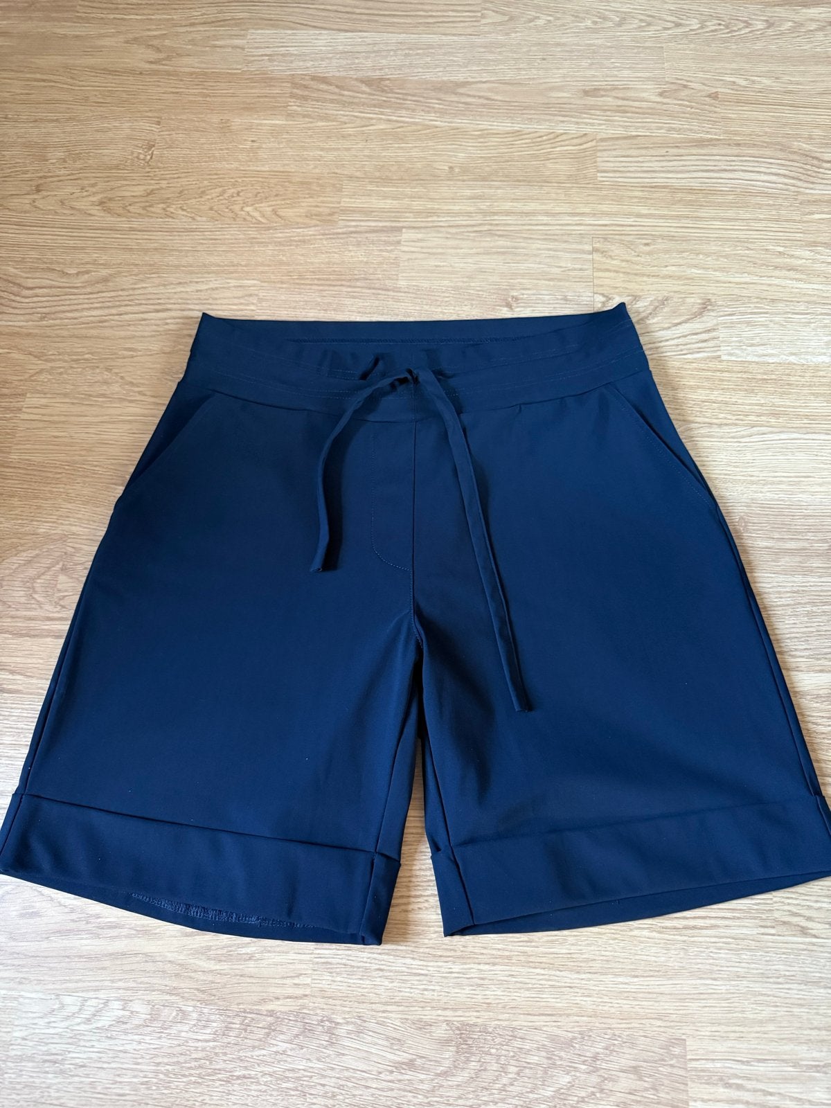Studio Anneloes city Bermuda maat S Nieuw, Kleding | Dames, Broeken en Pantalons, Kort, Blauw, Nieuw, Ophalen of Verzenden