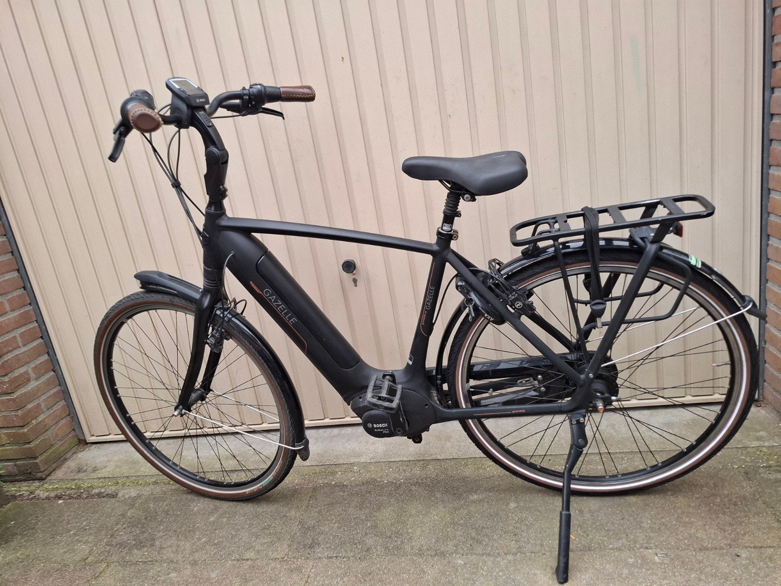 gazelle grenoble c8 28 inch 8v heren ebike bosch middenmotor, Ophalen, Gebruikt, Versnellingen, Gazelle