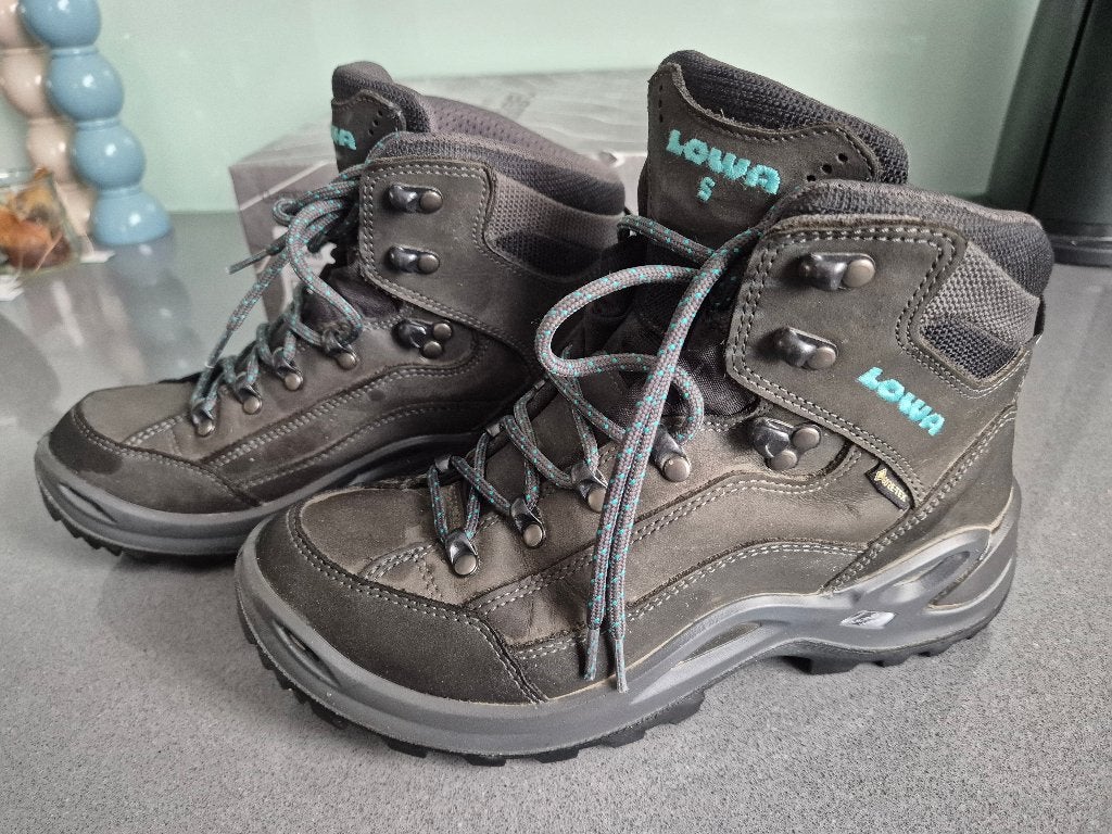 Lowa Renegate GTX Mid Ws S bergschoenen maat 39 (ZGAN), Ophalen of Verzenden, Zo goed als nieuw, Schoenen