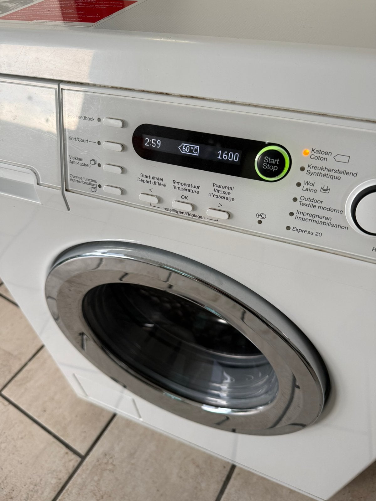 Foto 5 van Miele 8Kilo-1600toeren A+++ energieverbruik in topstaat.