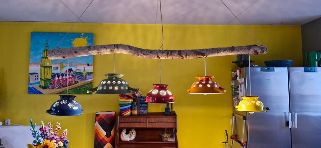 Unieke hanglamp met 5 vergieten aan een tak, Ophalen