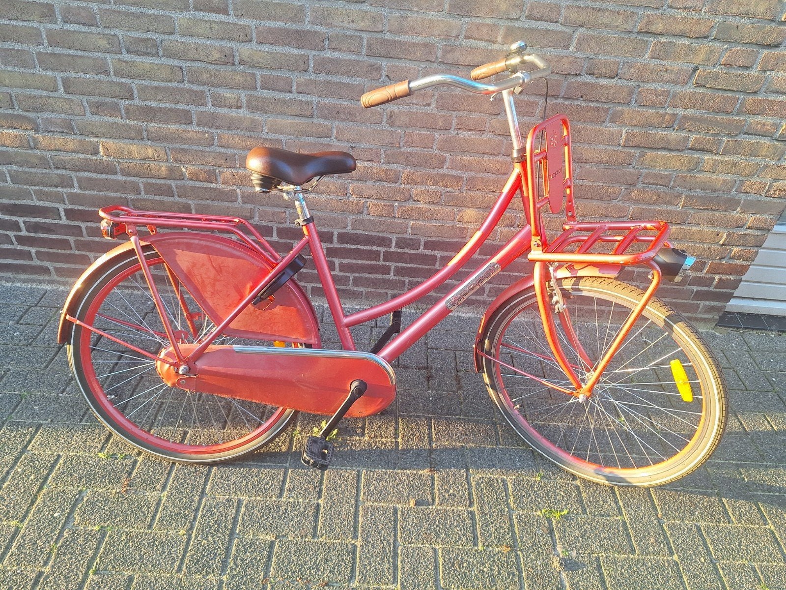 Leuke meisjesfiets 26 inch met voordrager, Fietsen en Brommers, Terugtraprem, Gebruikt, Popal, Ophalen