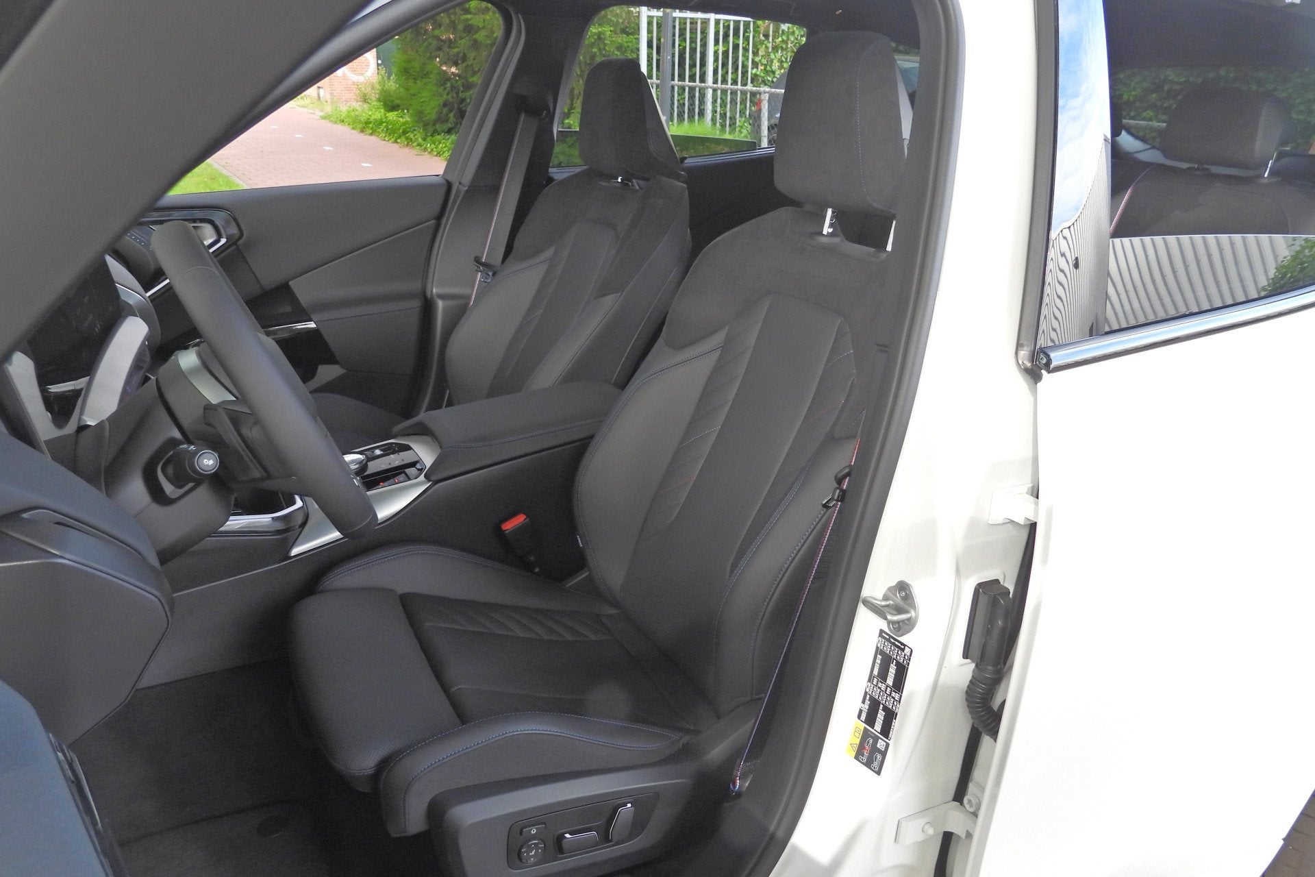 BMW X3 30e xDrive M Sport Automaat / Panoramadak / Trekhaak, Auto's, 4 cilinders, Wit, Origineel Nederlands, Bedrijf