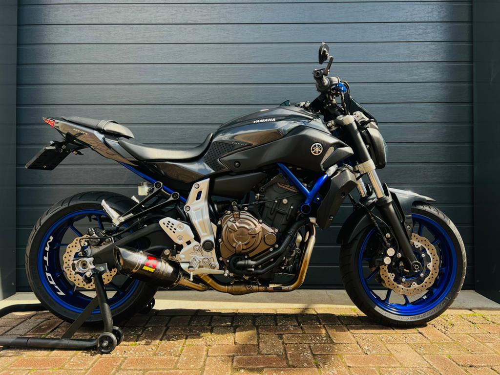 Yamaha MT-07, Akrapovic, lage kilometerstand, zeer netjes!, 2 cilinders, Sportuitlaat, Gebruikt, Particulier