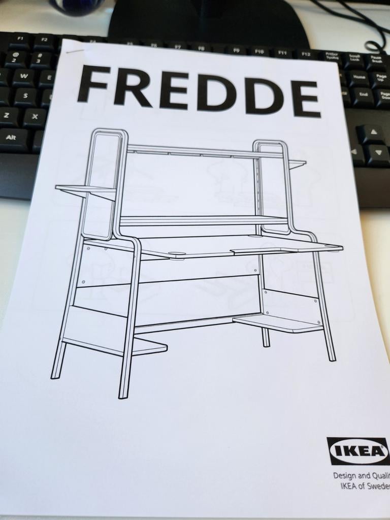 Game buro fredde ( ikea € 279), Ophalen, Spaanplaat of MDF, 74 cm, Zo goed als nieuw