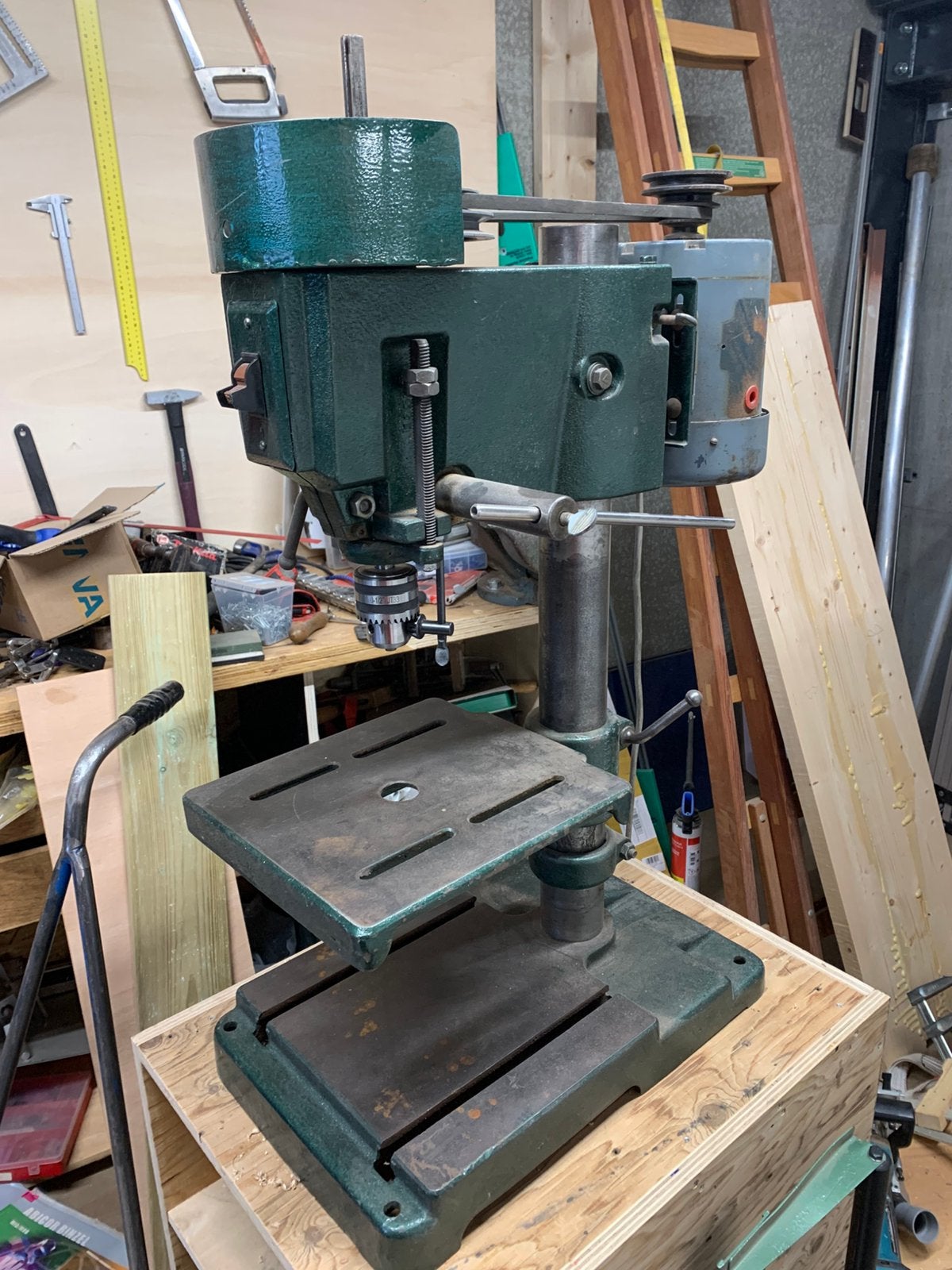 Delta Rockwell kolomboormachine 230 volt 13mm boorkop, Doe-het-zelf en Verbouw, Ophalen, Zo goed als nieuw, Kolomboormachine