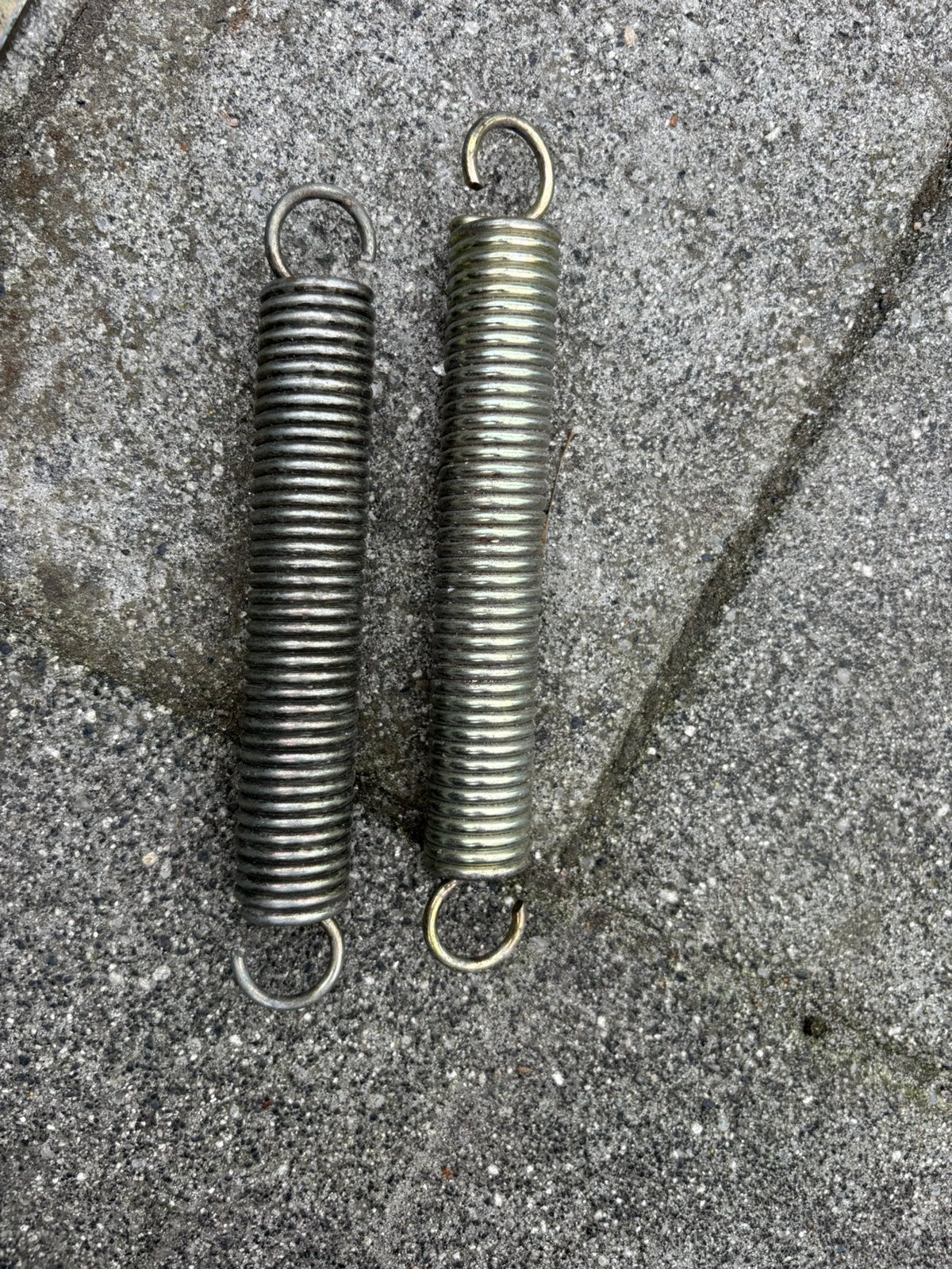 Vering voortent 2 st 4 euro, Ophalen of Verzenden, Zo goed als nieuw