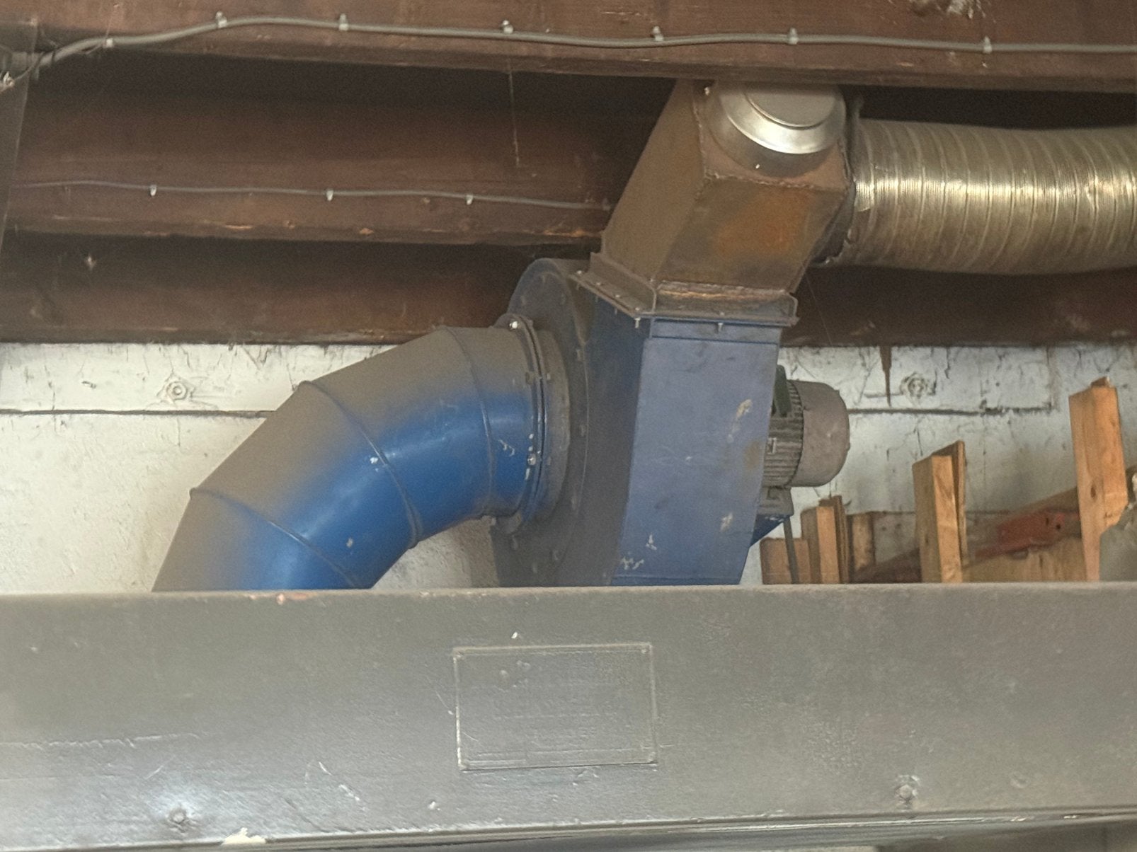 Spuitcabine met afzuiging, Ophalen, Gebruikt, Afzuiger