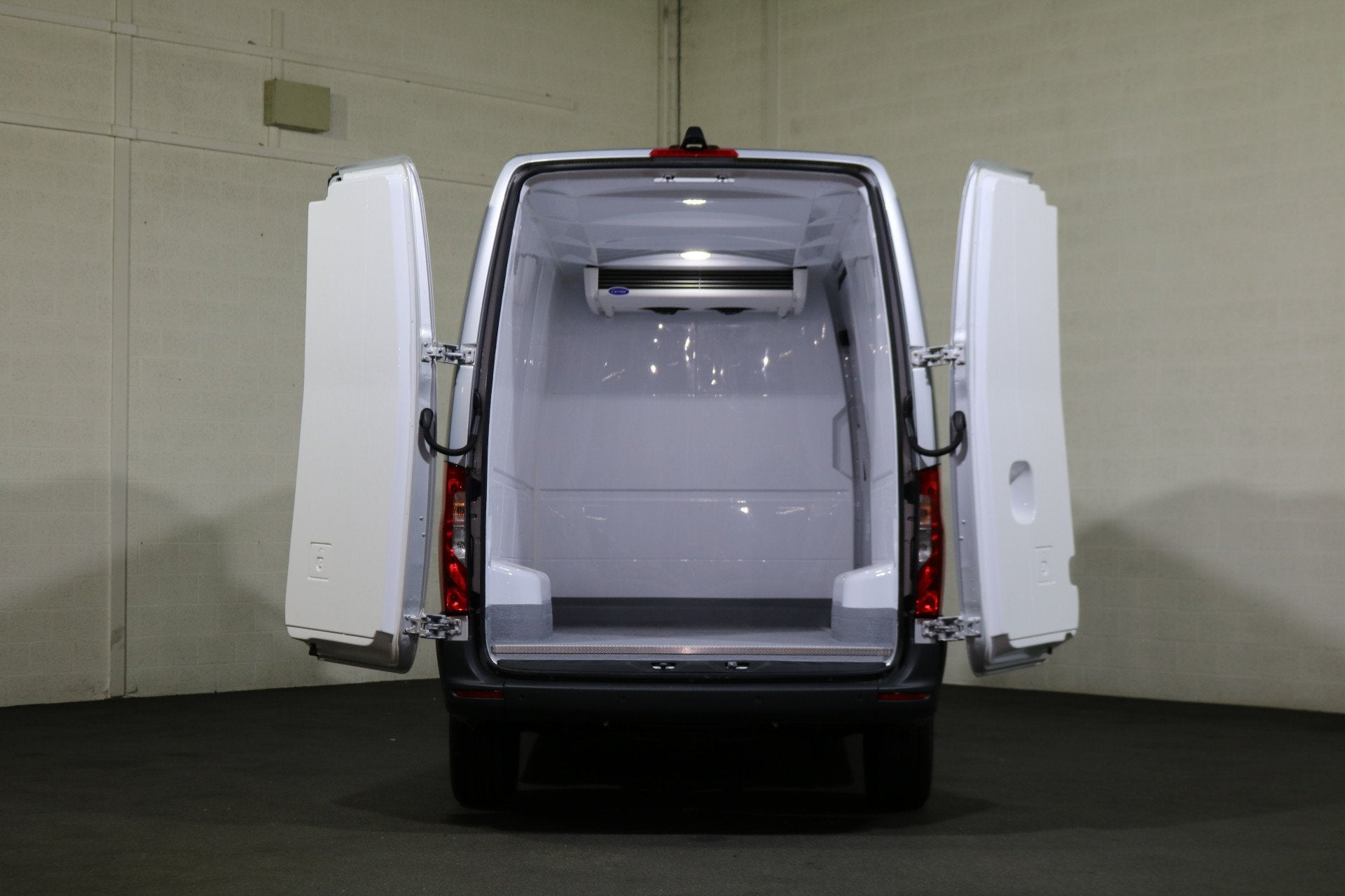 Mercedes-Benz Sprinter 317 CDI L2 H2 Automaat Koelwagen Vrie, Auto's, Automaat, Gebruikt, Euro 6, 4 cilinders